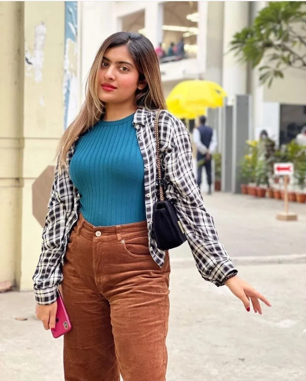 Ahmedabad call girl mobile no